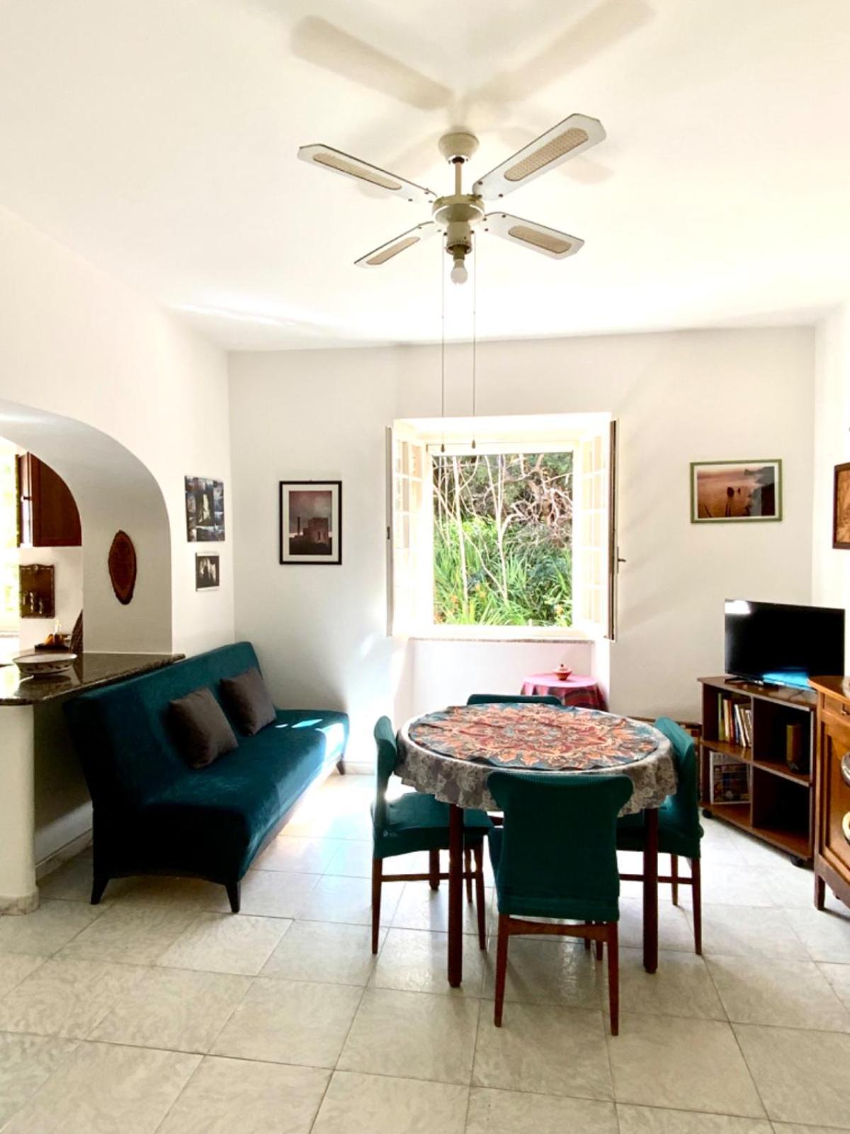 Aragonite Azzurra Casa Vacanza Гоннеза Екстер'єр фото